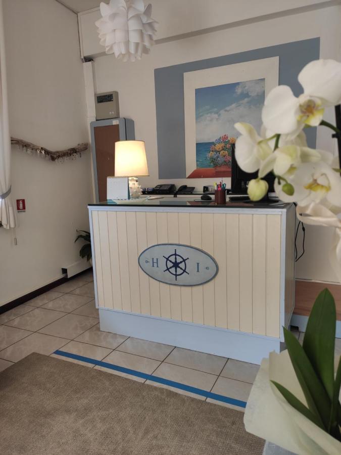 Hotel Imperia マルチャーナ・マリーナ エクステリア 写真